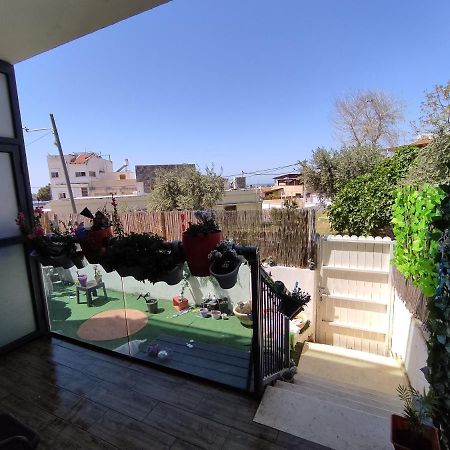 Family Master Daire Nehariya Dış mekan fotoğraf